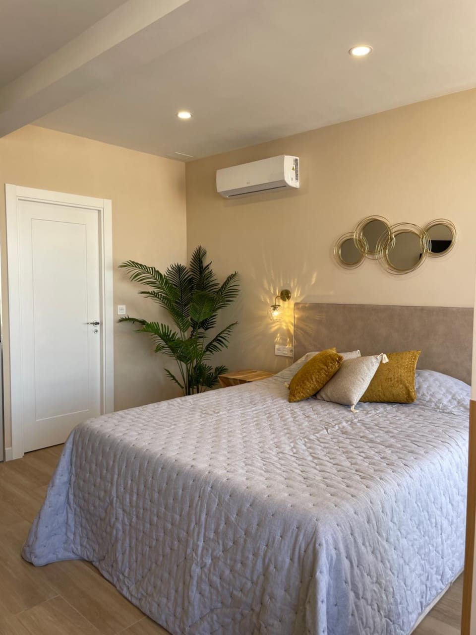 Riscal Suits Luxury Apartment in Alicante