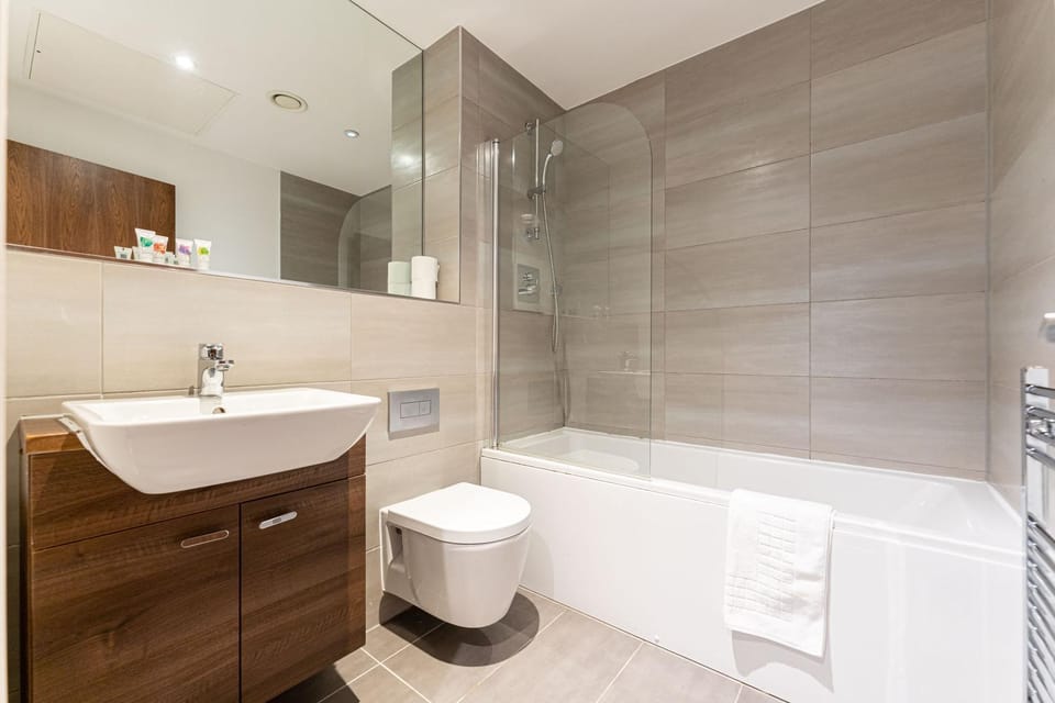 Toilet, Bathroom, Bath