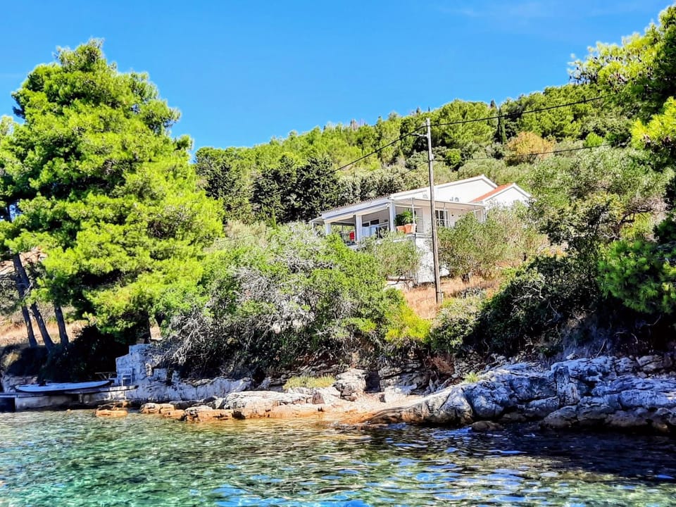 Property building, Natural landscape, Beach, Sea view