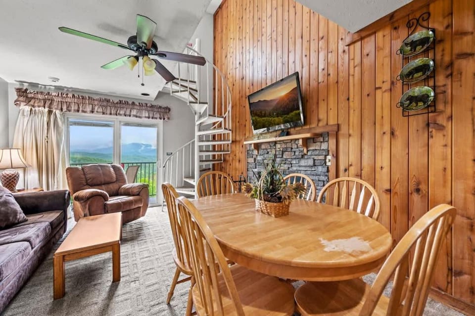 Gatlinburg Getaway House in Pittman Center