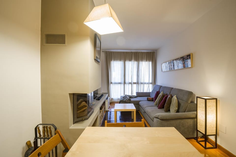 Bed, Living room, Dining area