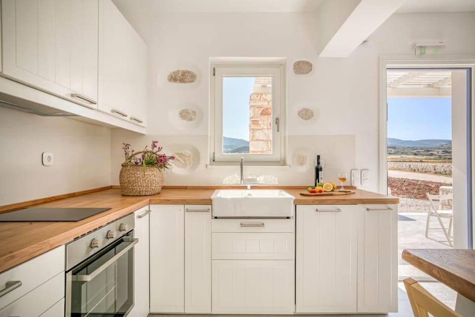 Paros Sea View Eco - Aetherian Ciel Villas, Niso House in Paros, Greece