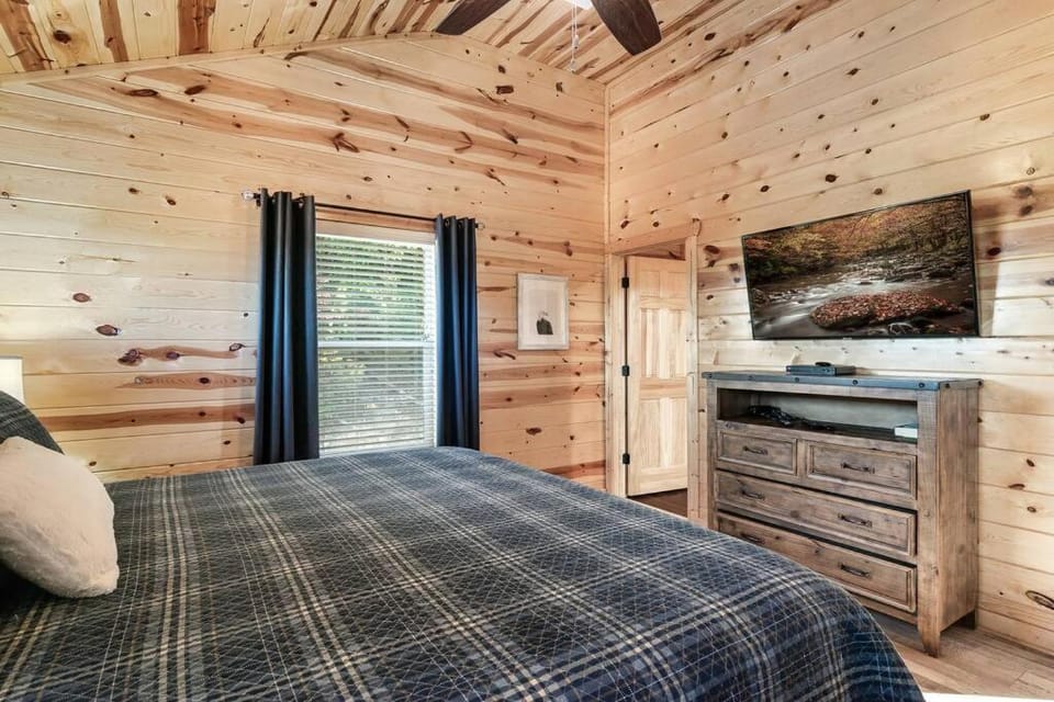 Highland View Cabin Cabin in Sevier County
