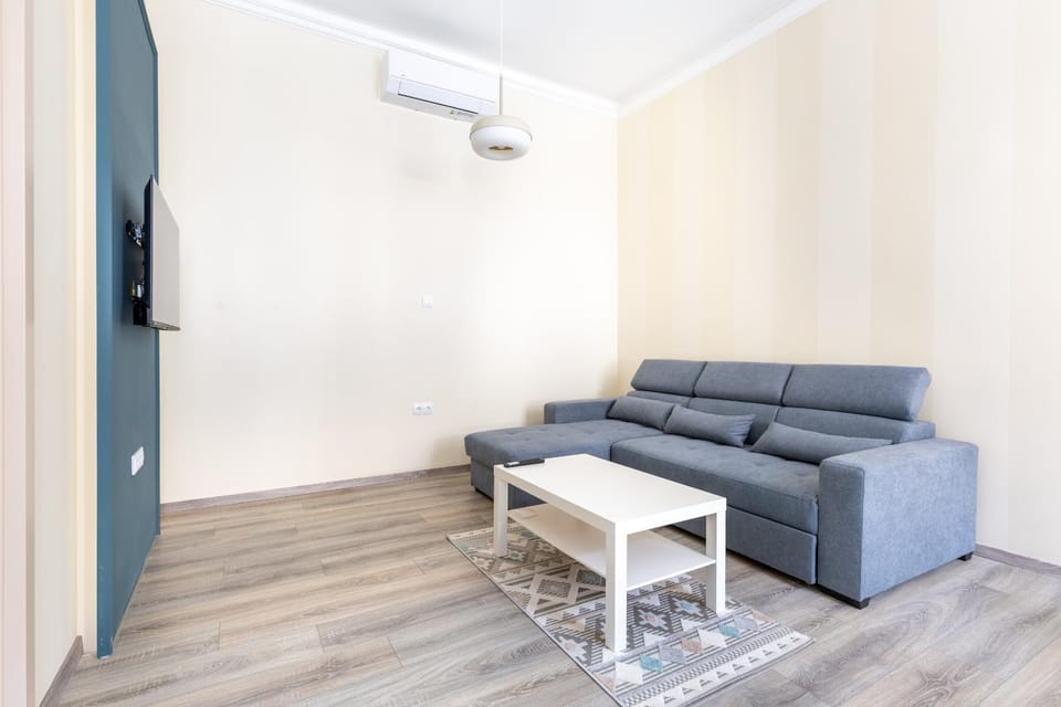 TV and multimedia, Living room, air conditioner