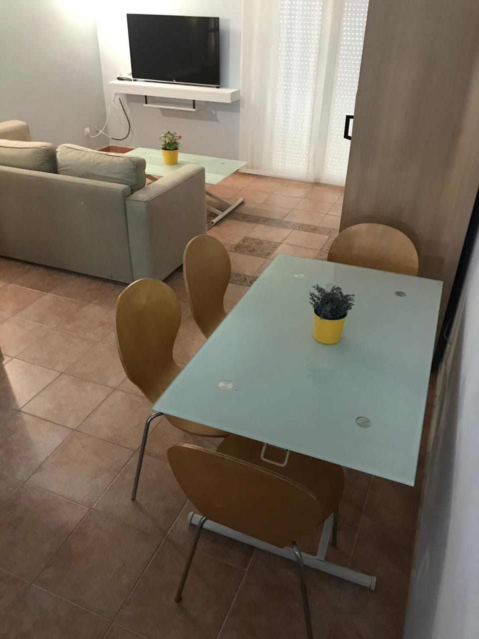 Living room, Dining area