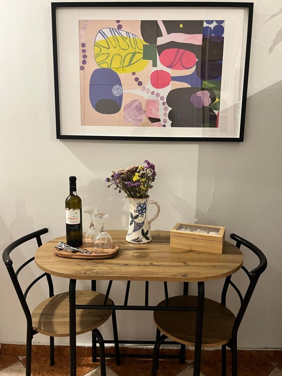 Food and drinks, Decorative detail, Dining area