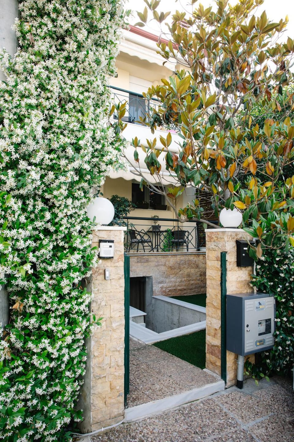 Property building, Spring