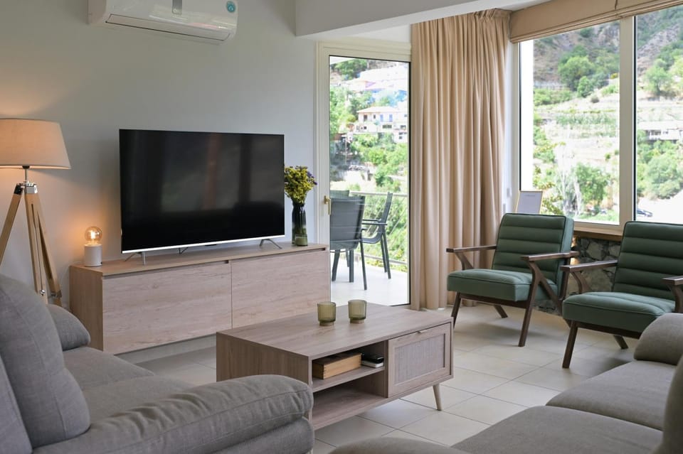 TV and multimedia, Seating area