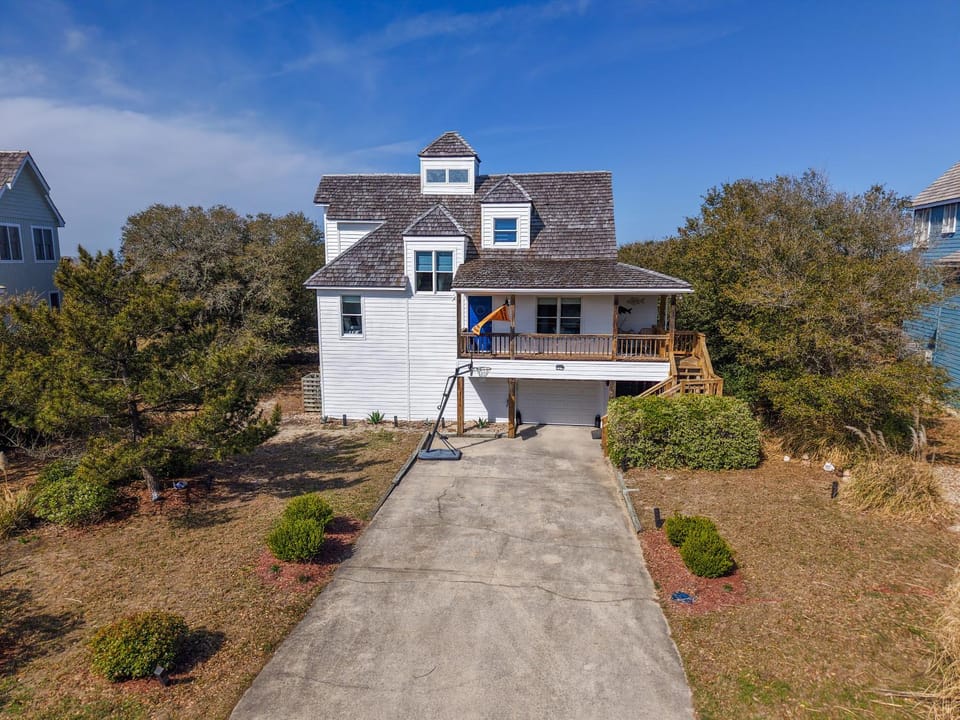 Waterfront luxury w-beach resort-pool-golf-tennis-fishing & views! House in Nags Head
