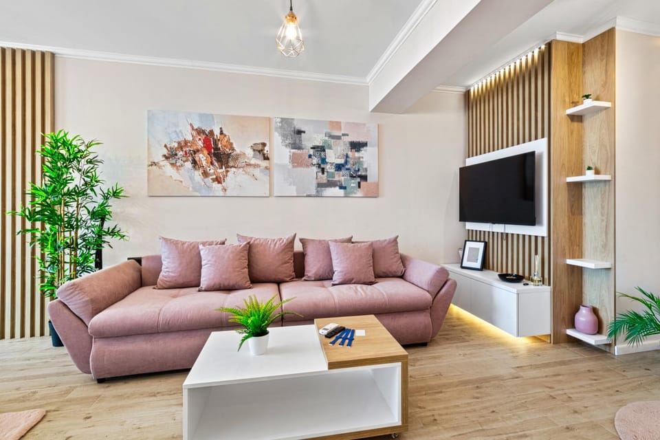 TV and multimedia, Living room, Seating area