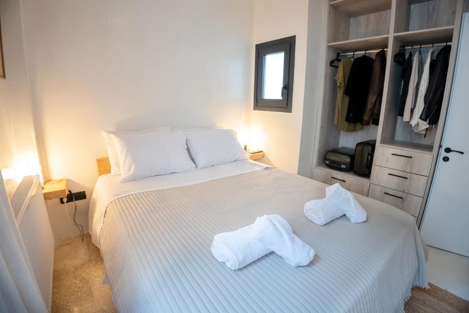 Bed, Bedroom, wardrobe