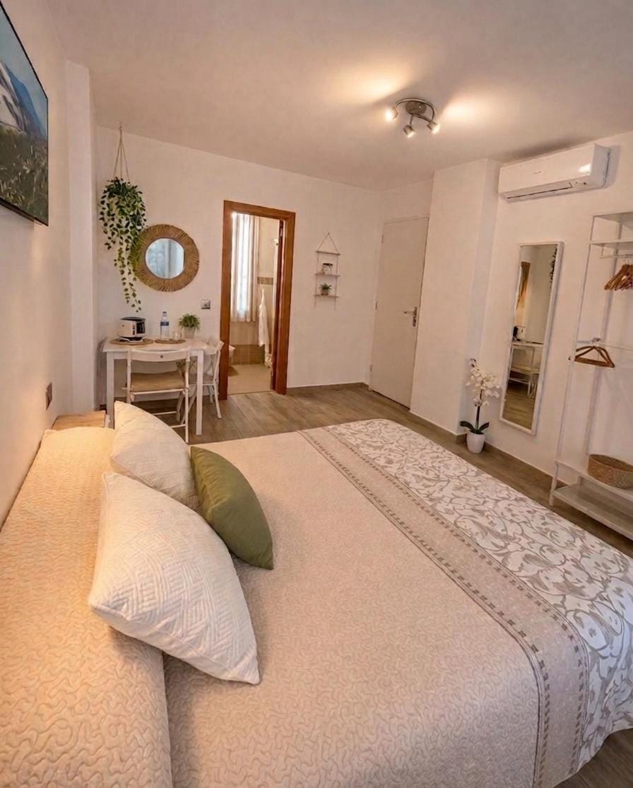 Habitación independiente cerca del mar Vacation rental in Malaga