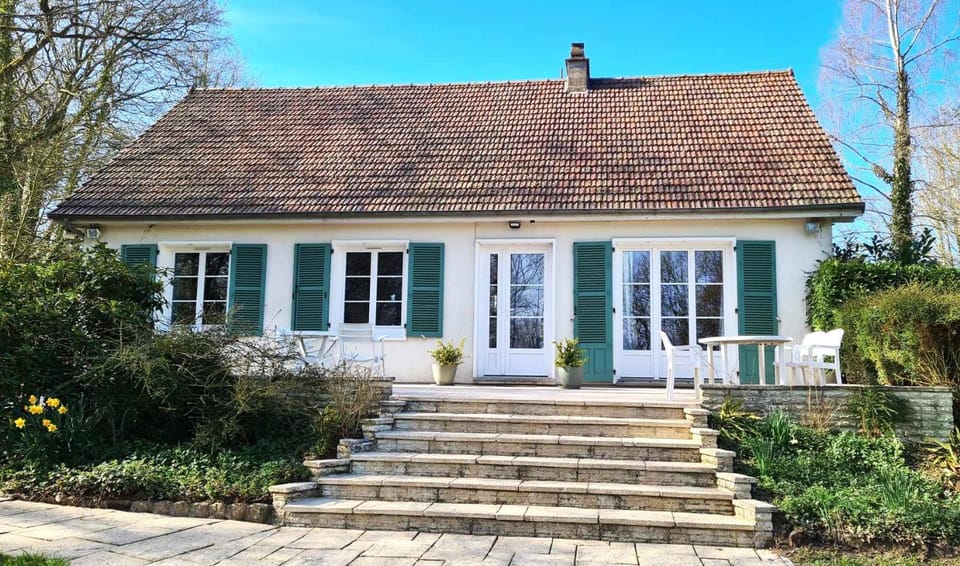 Property building, Spring