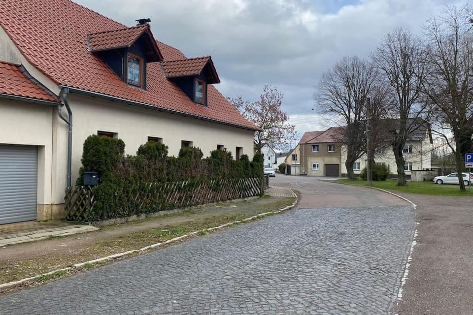 Wohnung im Grünen, Haus Cara, 120m², 4 Zi, Kü, Bad Apartment in Thuringia, Germany