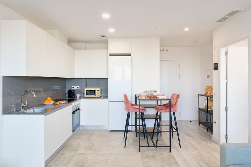 Kitchen or kitchenette, oven, toaster
