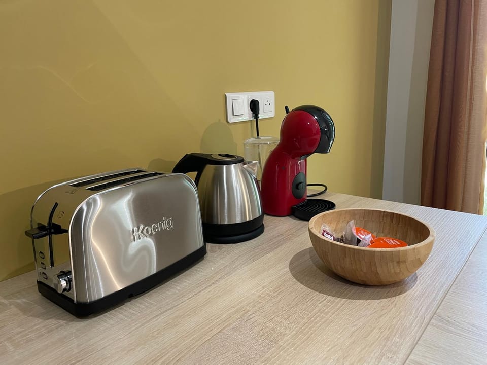 Coffee/tea facilities, Kitchen or kitchenette, toaster