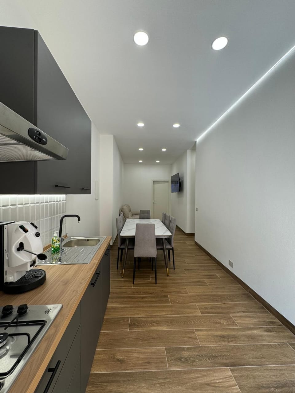 Casa Bedda - INTERA CASA CON 3 CAMERE CON BAGNO PRIVATO, ARIA CONDIZIONATA E NO ZTL/ENTIRE APARTMENT WITH 3 BEDROOMS WITH PRIVATE BATHROOM, AIRCON AND NO LTZ Apartment in Castellammare del Golfo