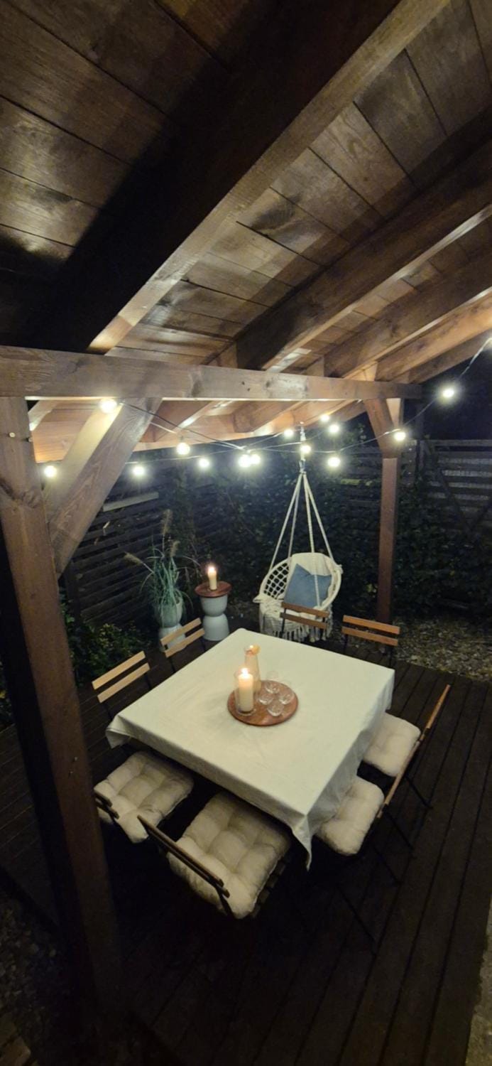 Patio, Night
