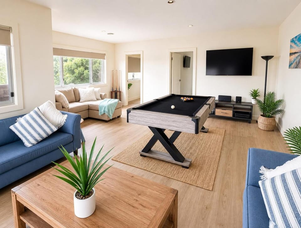 Dromana Grove Spa, Pool, Cinema, Fire Pit, Games Room - Sleeps 16 House in Dromana