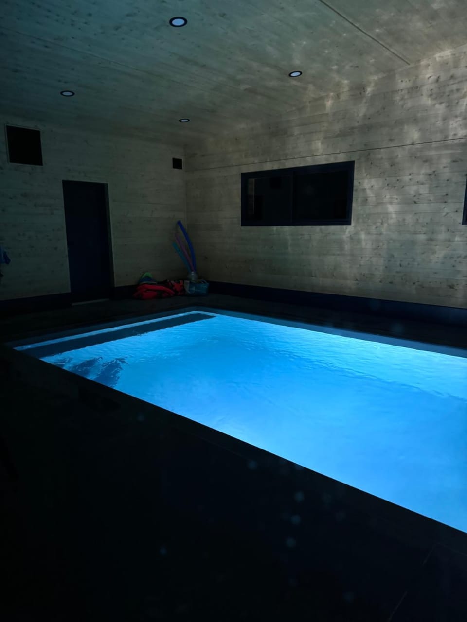 L'Antre de Kergoff - Piscine intérieure chauffée & Accès Lac House in Brittany