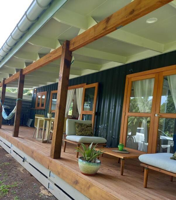 Property building, Balcony/Terrace