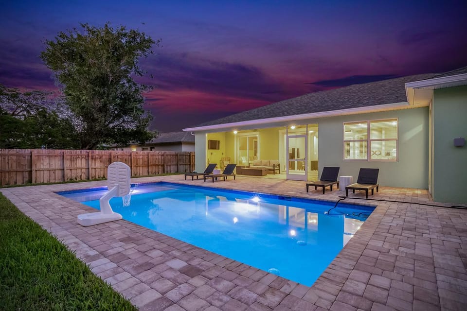 Sea La Vie Beach House House in North Naples