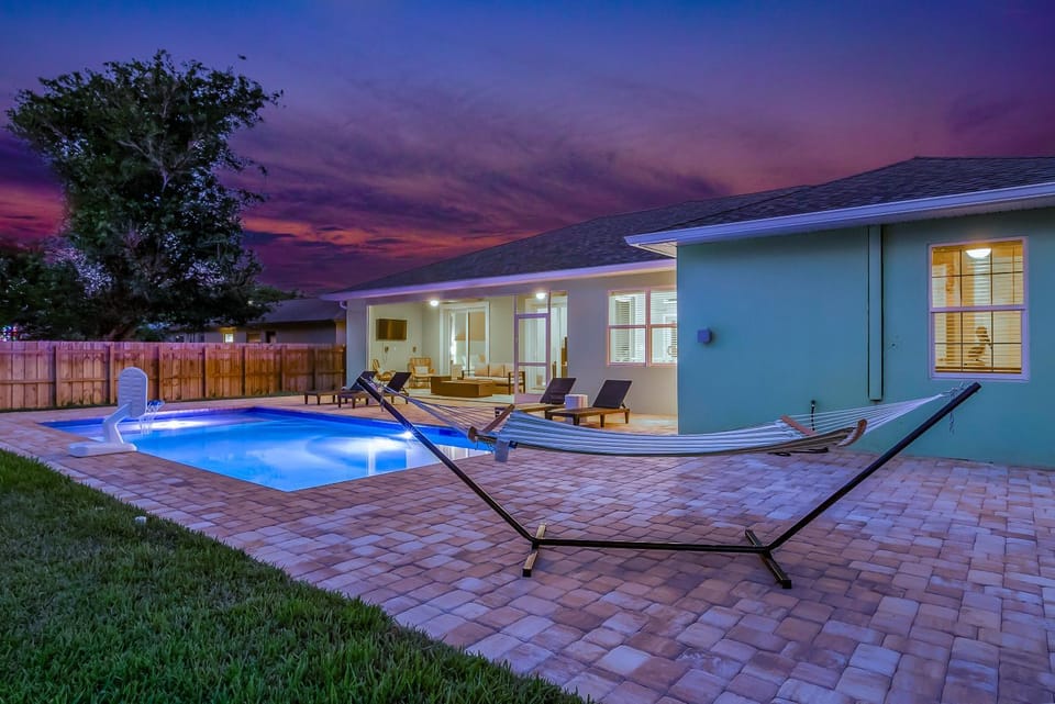 Sea La Vie Beach House House in North Naples