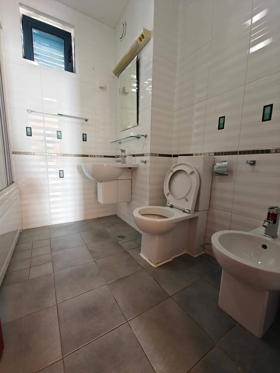 Shower, Bathroom, bidet