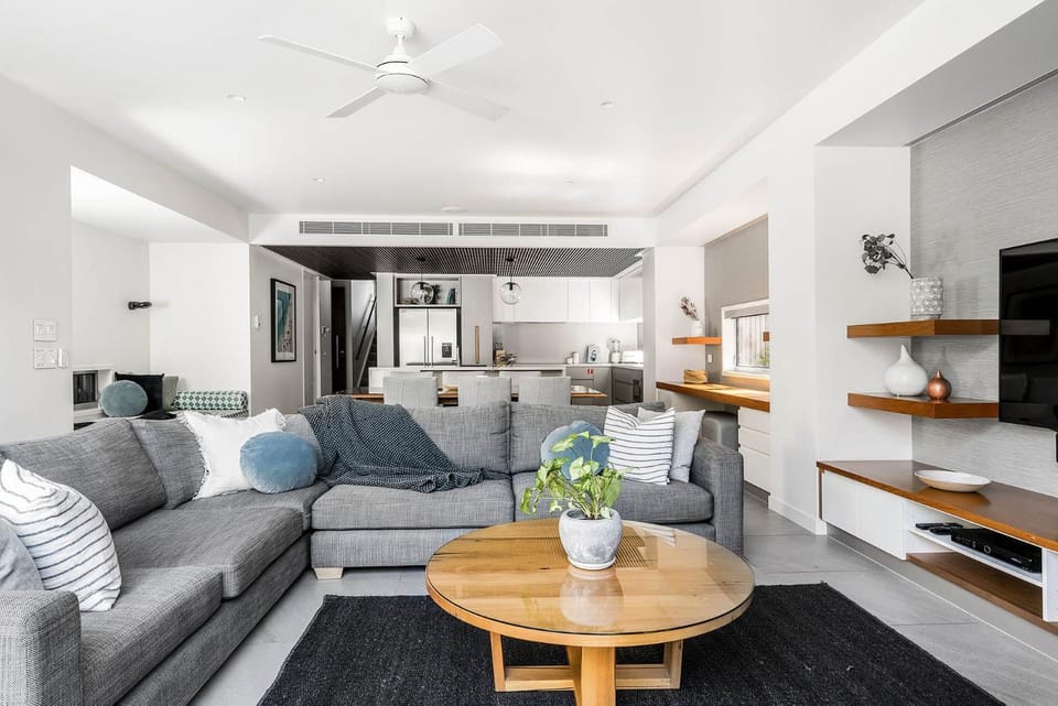 Kokos Beach House 1 - beachside luxury with pool House in Byron Bay