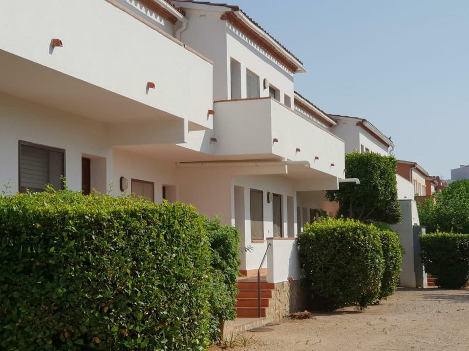 Apartamento frente al mar en Empuriabrava con aparcamiento - ES-228-179 Apartment in Alt Empordà