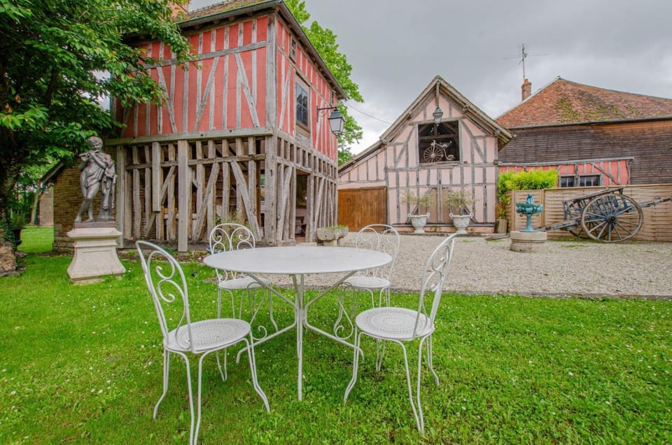 La demeure des ducs des luxembourg House in Grand Est