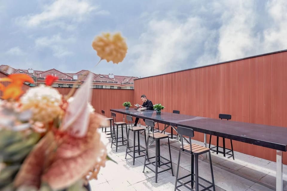 Property building, Restaurant/places to eat