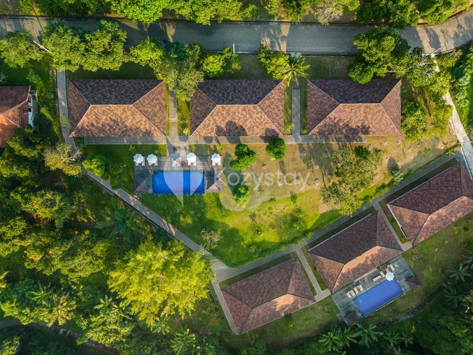 Property building, Natural landscape