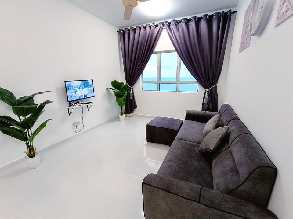D'luna Homestay Terengganu Seaview - Ocean View Apartment in Terengganu, Malaysia