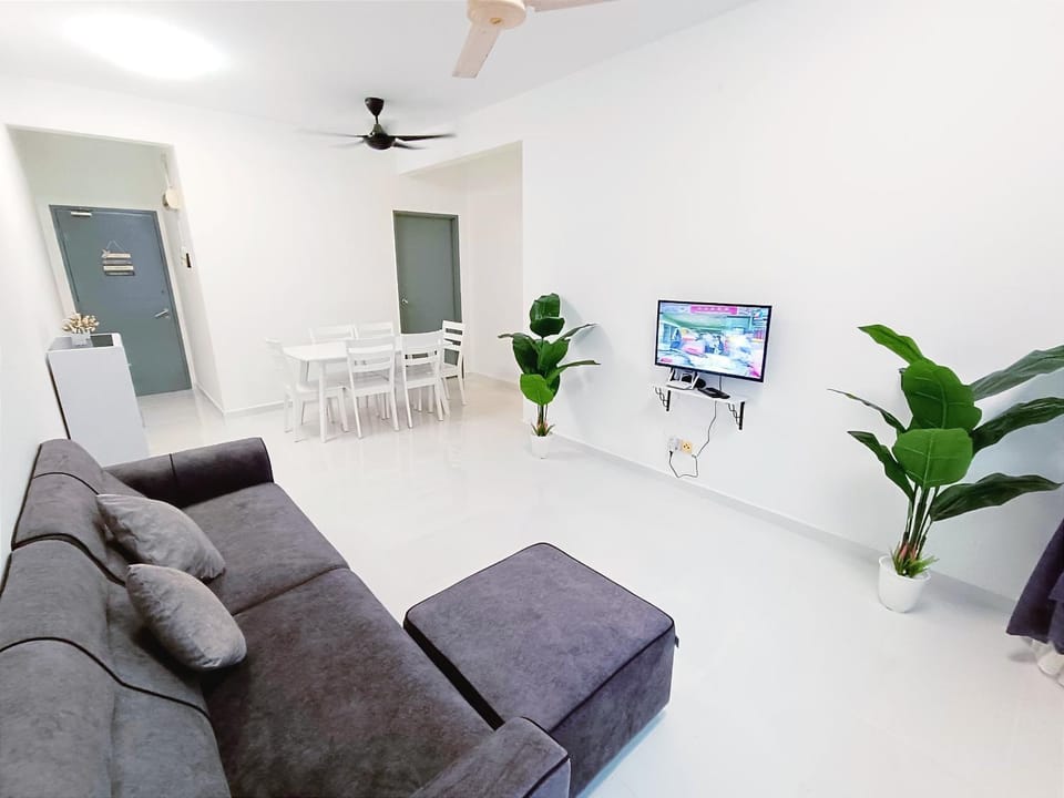 D'luna Homestay Terengganu Seaview - Ocean View Apartment in Terengganu, Malaysia