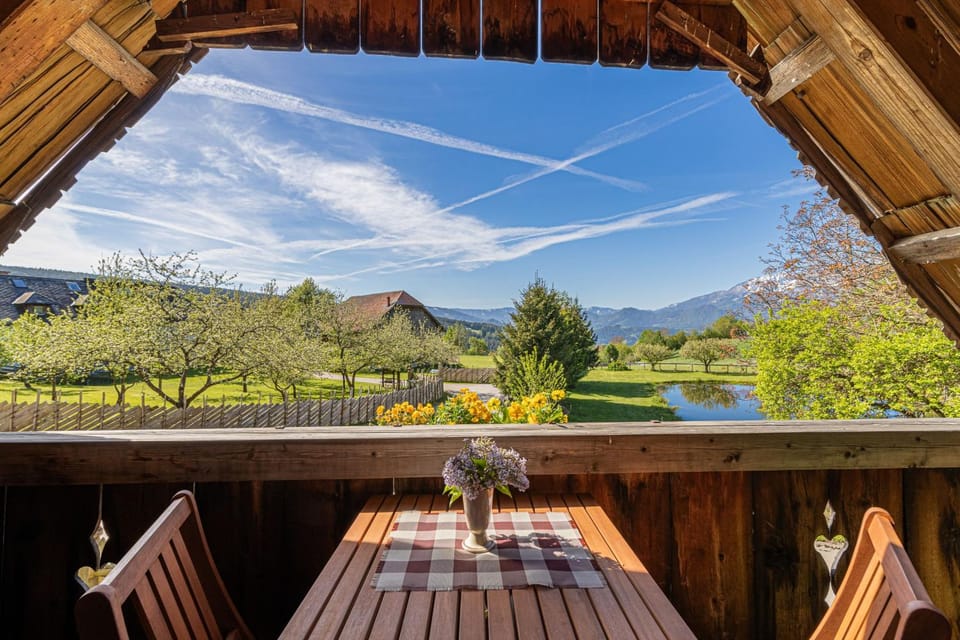 View (from property/room), Balcony/Terrace