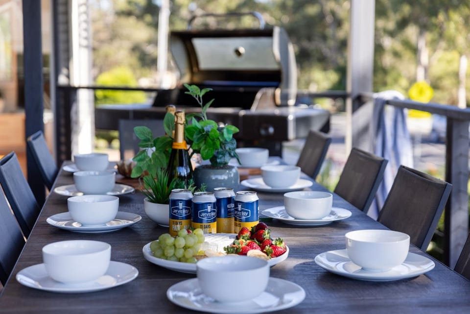 Live The Dream - By Latitude South Coast House in Vincentia