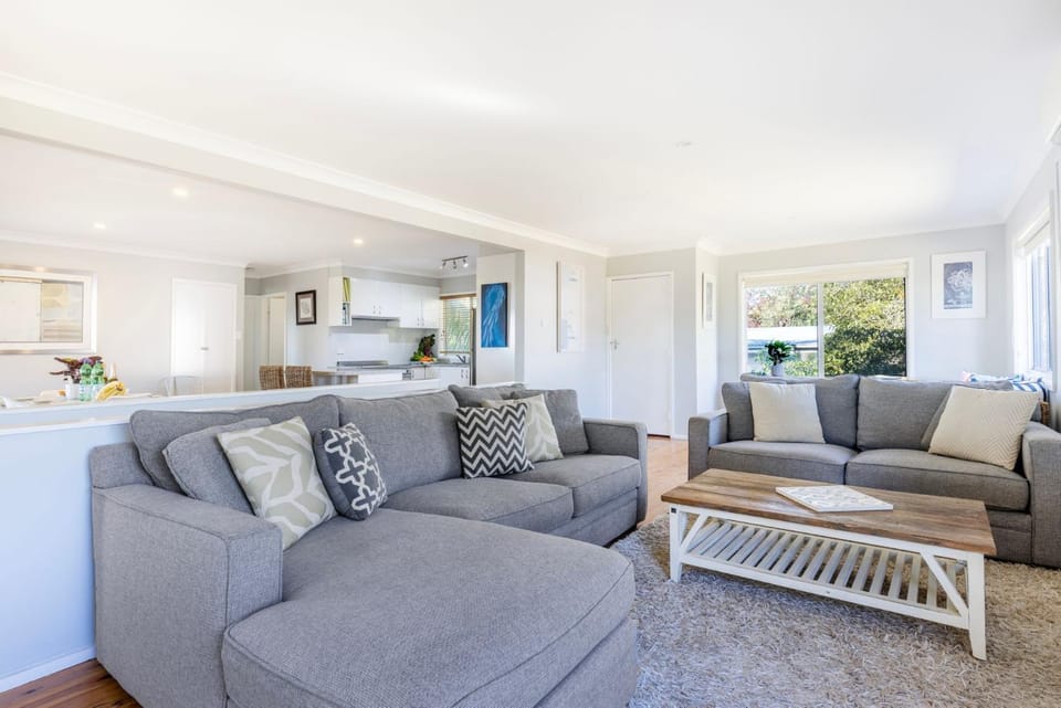 Live The Dream - By Latitude South Coast House in Vincentia