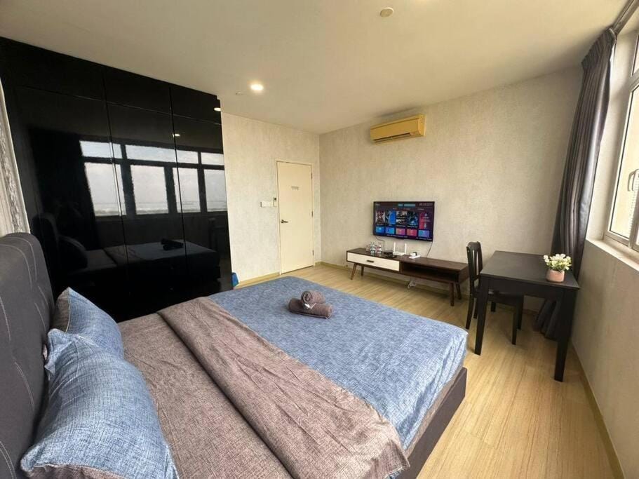 2BR, 1 Car Park, 4Pax Seaview 118IslandPlaza Apartment in Tanjung Bungah