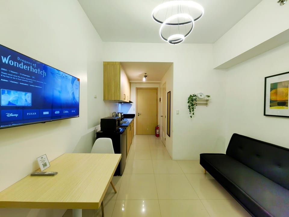 Citispace 1BR Condotel Suite at SM Light Residences #LT05A Apartment in Mandaluyong