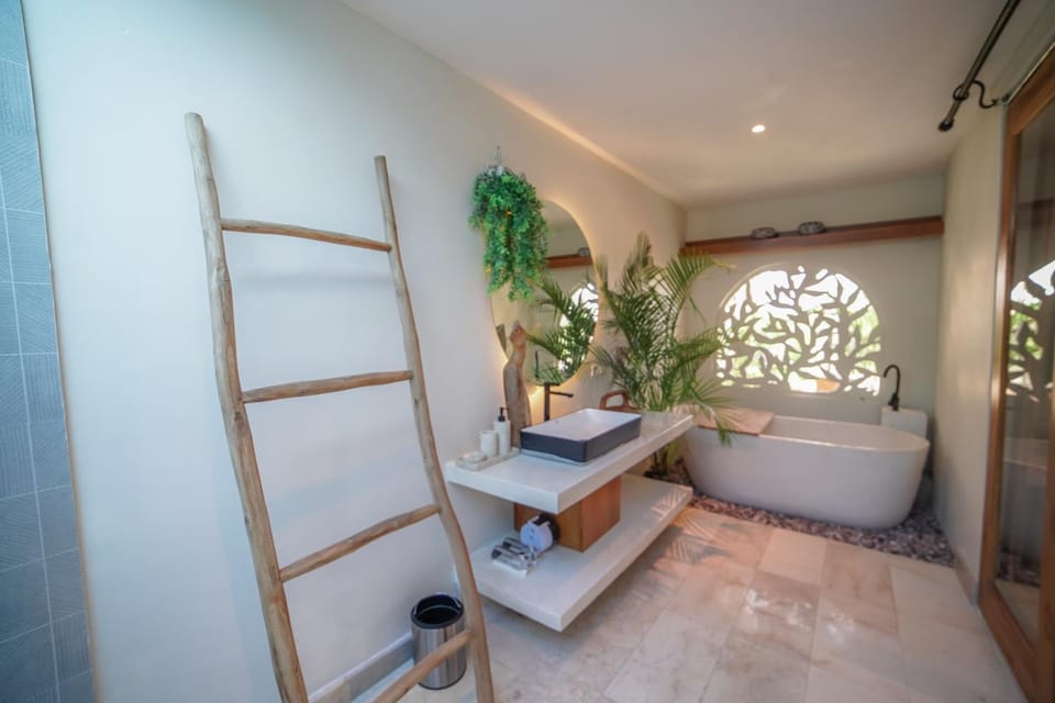 Bathroom, Bath