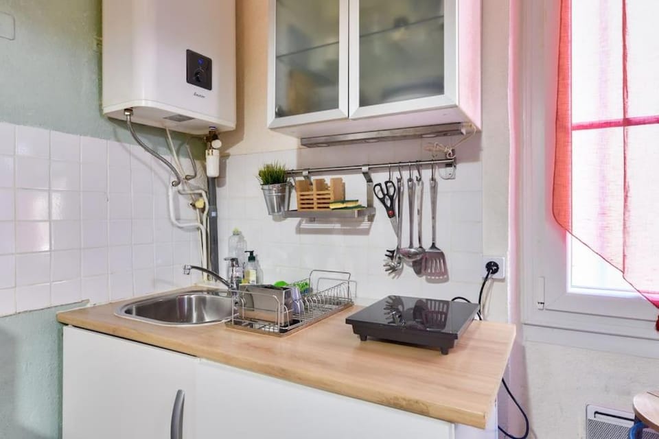 Charmant studio proche du Vieux Port Apartment in Marseille