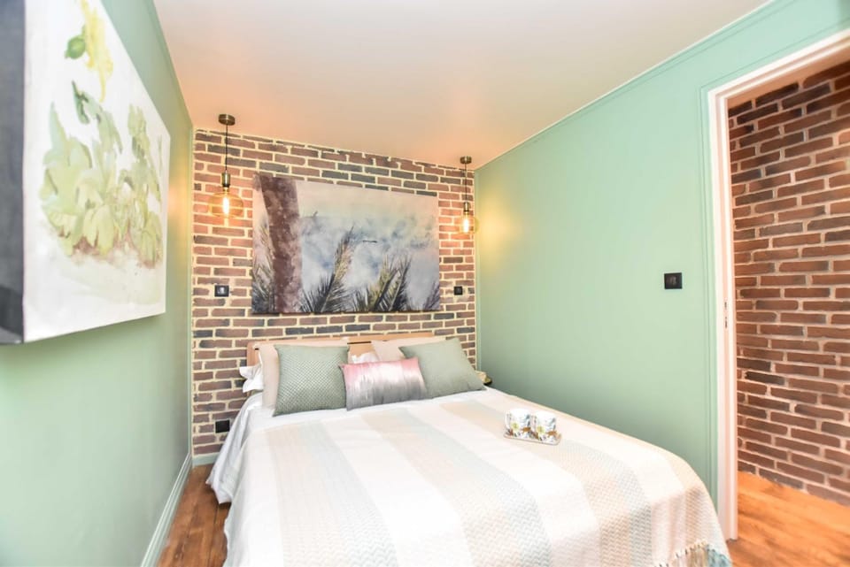 Magnificent apartment- 2BR-6P - Republique Apartment in Paris