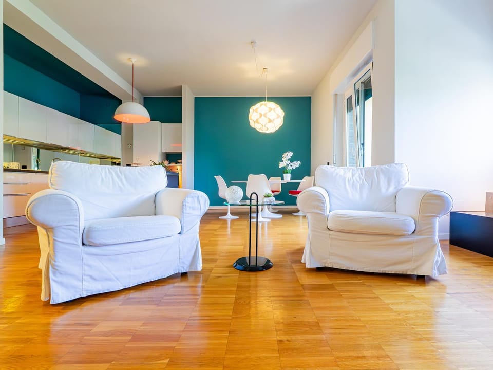 Living room, Dining area