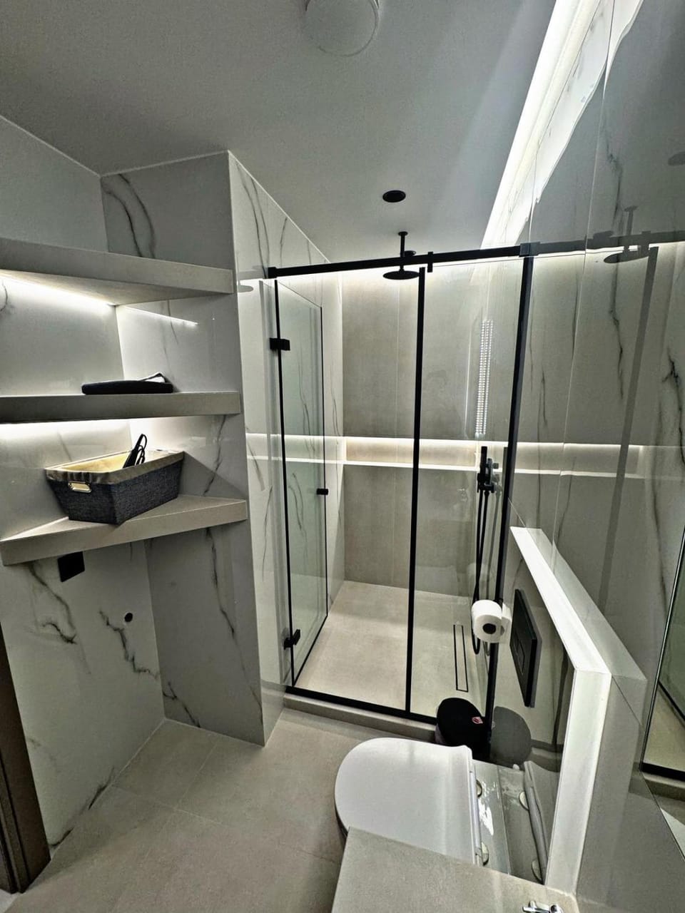 Shower, Toilet, Bathroom