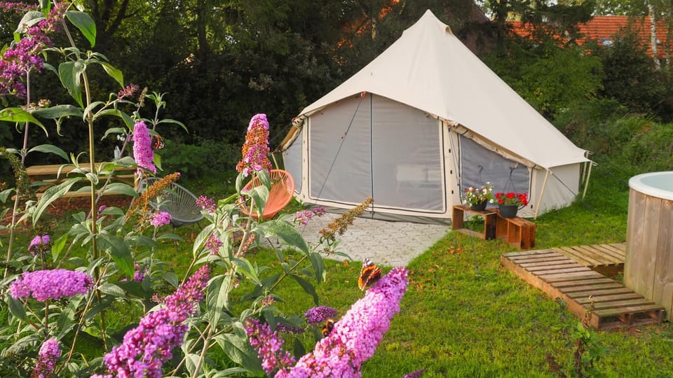 Bell Tent in een Voedselbos Luxury tent in Weert