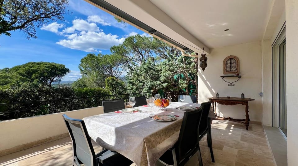 Patio, View (from property/room), Dining area
