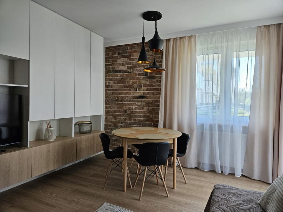 TV and multimedia, Living room, Dining area