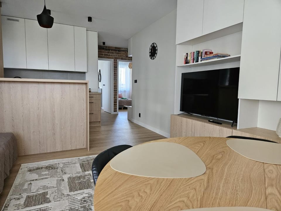 Communal lounge/ TV room, TV and multimedia, Kitchen or kitchenette, Living room, Seating area, Dining area