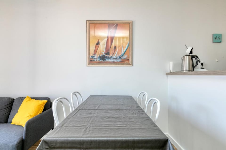 Property building, Living room, Bedroom